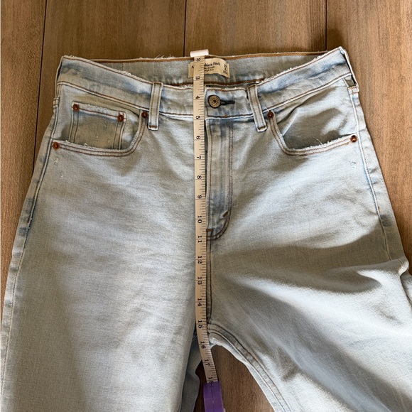 Abercrombie & Fitch Light Blue Straight Leg Jeans - Picture 7 of 13
